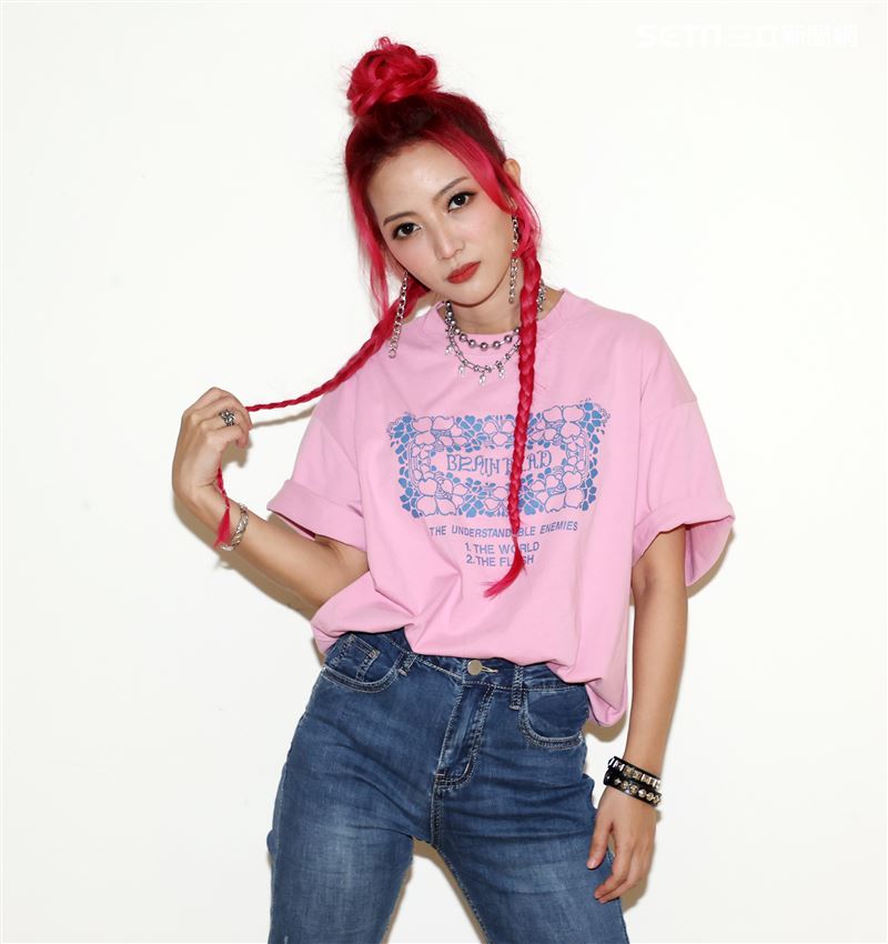 獨家／聽力只剩2成！黃美珍無預警宣布新身分　改當「院長」