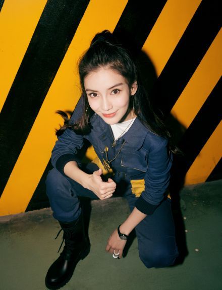 偶遇野生Angelababy借廁所　網見私下真面目驚呆：哪個是她？