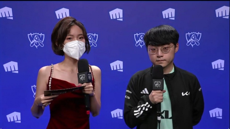 赛后采访ShowMaker：第二轮要准备更多BP选择来赢下比赛