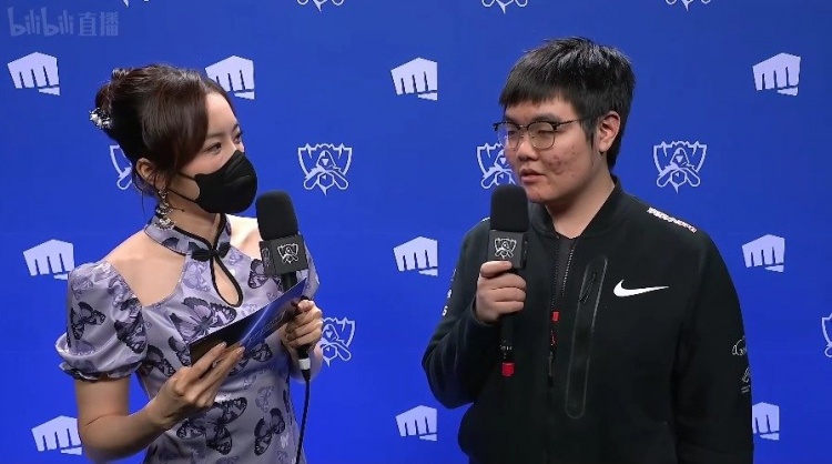 JDG赛后采访369：Kanavi男枪那么肥是我的功劳 我们有机会夺冠的