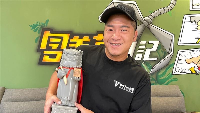 無妄之災！草爺公司驚遭砂石車衝撞全毀　「驚悚畫面」曝光了