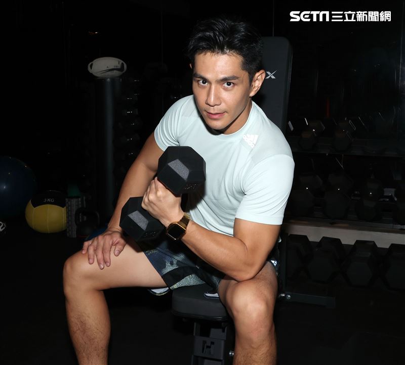 獨家/3年只拍1部片快0收入!祖雄健身副業再燒7位數「我求能週轉」