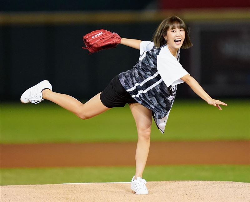 睽違9年現身球場！《門當互懟》大元「被叫阿姨」傻眼原因曝光