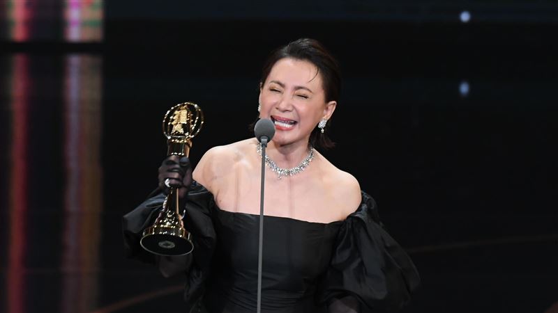 破天荒！陳亞蘭成首位女視帝　陸網讚「金鐘獎有格局」：偉大的進步
