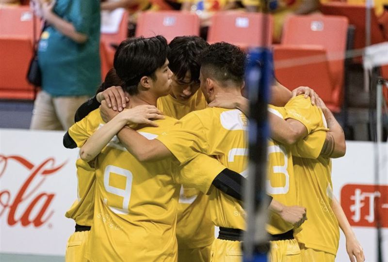 排球賽慘敗!《全明星4》壯壯淚崩「對不起教練」她暖發聲:你們沒有輸