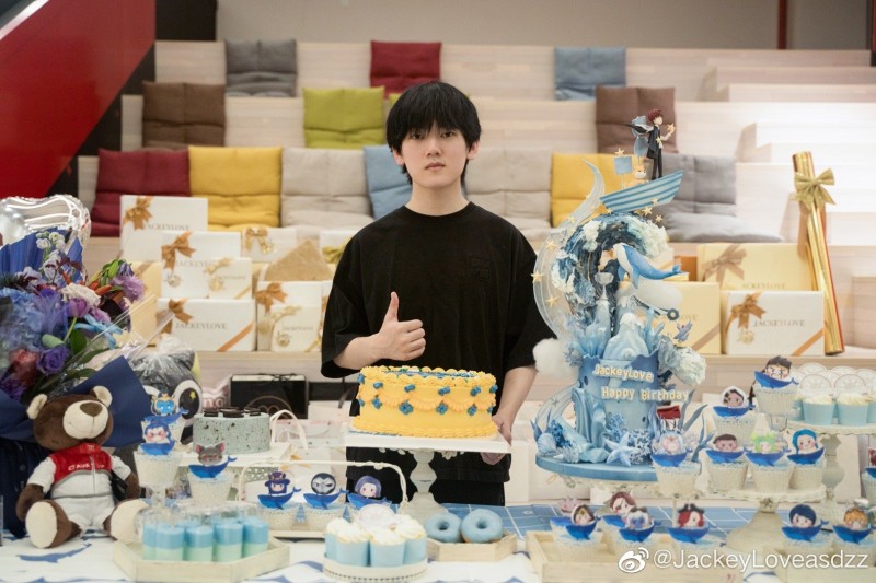 JackeyLove:22了~谢谢大家的陪伴和祝福!