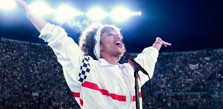 惠妮休斯頓生平改編傳記電影《與你共舞》娜歐蜜艾基精采詮釋從唱詩班到流行樂天后的傳奇一生，台灣 12 月上映