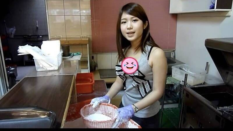 閃婚太轟動！鄭家純19歲「激裸炸雞排片」瘋傳　網嗨喊：無法對焦雞排