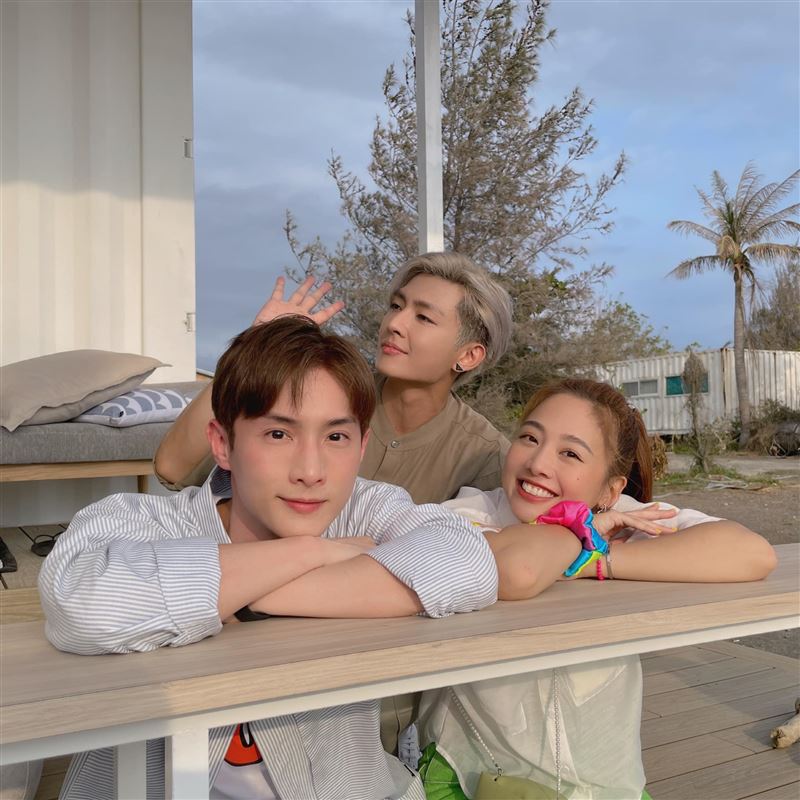 阿本不忍了！「復出」鬆吐《營業中》內幕　自爆被下封口令