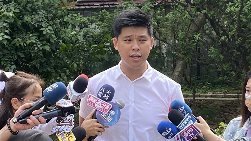 葛斯齊不忍開炸汪小菲！揚言「狂抖離婚黑幕」　嗆爆：婚外情證據確鑿