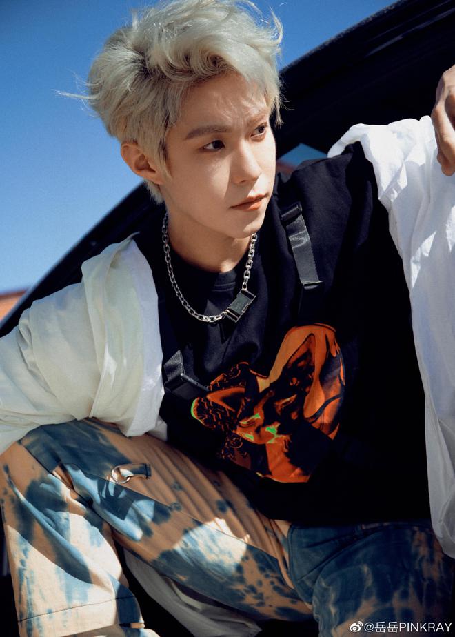 岳明辉再回应夜会三女生:我30了,勿扰我生活 岳明辉再回应夜会三女生:我30了,勿扰我生活