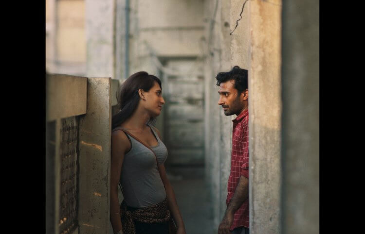 巴基斯坦電影《愛情美麗地》: 一部去浪漫化的成長電影，一封致敬曾受父權體制壓迫人們的心碎情書