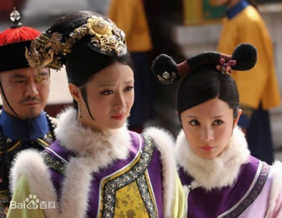 雍正看著華妃的婢女：從前竟不知妳懂這些！當晚立馬召她侍寢