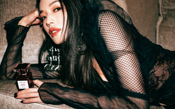 舒淇破尺度「私密照」流出！透視薄紗黑Bra全看光　事業線遮不住噴鼻血