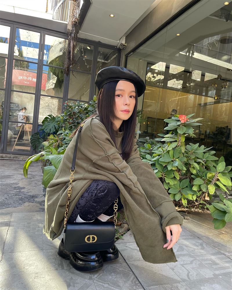 徐若瑄低調現身士林夜市！曝「這道美食」勾回憶　網大讚：懂吃