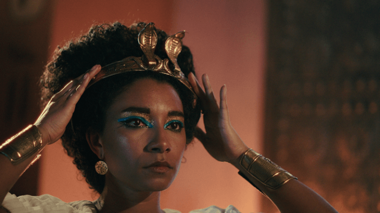 Netflix《埃及豔后》導演回應「黑化」爭議：堅持豔后是歐洲人有什麼好處？你們是埃及人耶！