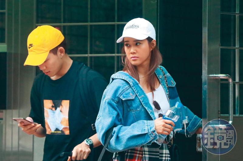 起底&#216;ZI辣模新歡！獲封「桃園陳綺貞」　私照一挖大尺度網友暴動