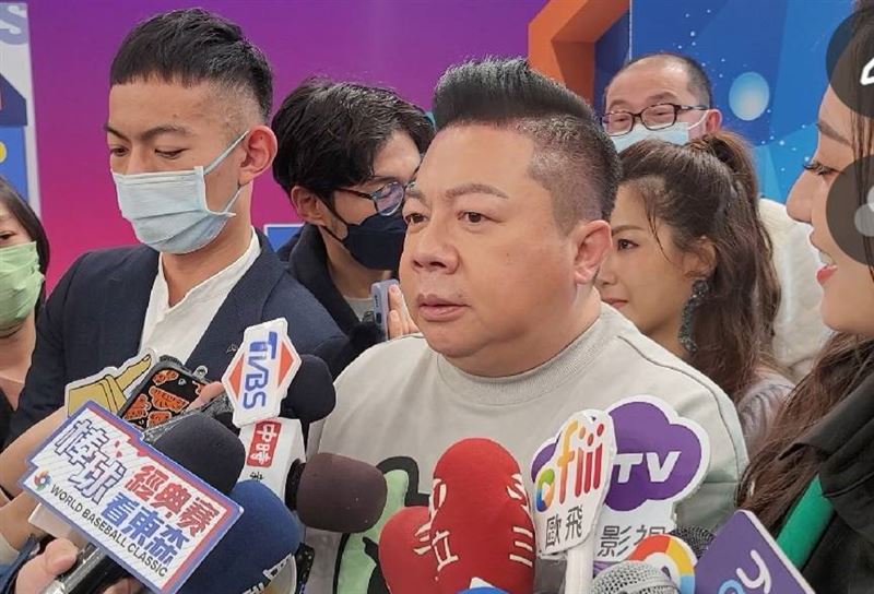 撈人民幣受挫回不去胡瓜身旁　董至成狂吐苦水！內幕扯出籃籃