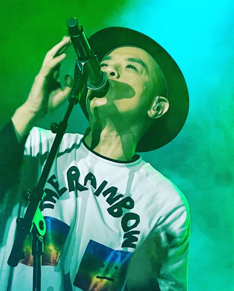 才遭大陸封殺！黃耀明原訂8月香港開唱　場地「突被取消」怒了