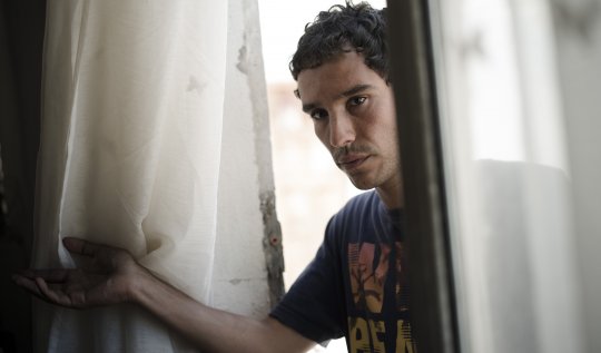 《燃起希望之火》刻劃北非 228「茉莉花革命」導火線的電影，男星以命揣摩底層百姓絕境獲坎城肯定！