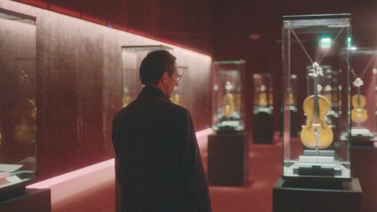 史特拉底瓦里小提琴為什麼非常稀少？紀錄片電影《為你鍾琴》製琴大師為打造收山之作，前進戰區尋找虎紋楓木的冒險樂章！