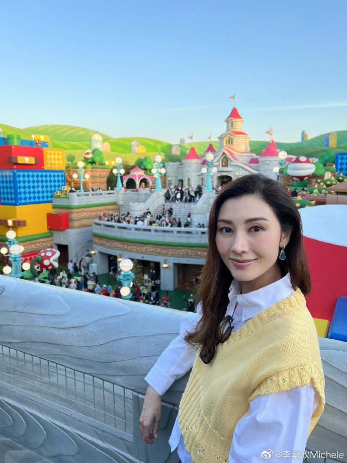 最美港姐52歲變這樣！解扣露Bra超辣近照流出　真實身材震撼全網