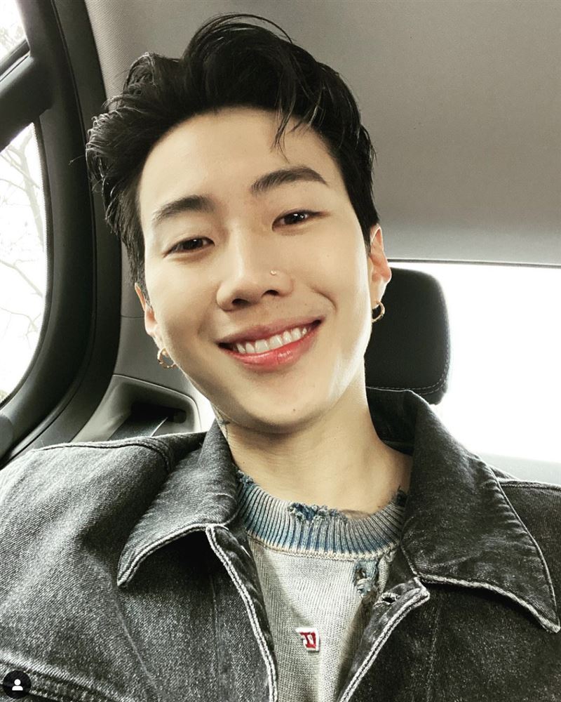 大咖男星錄節目「桌底驚見靈異一幕」！嚇瘋急PO限動：WTF