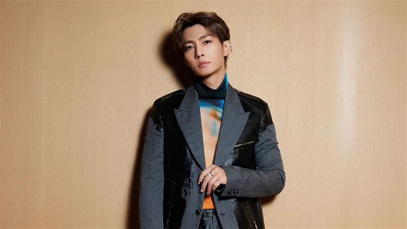 正面對決炎亞綸！抖音男神凌晨宣布「中午召開記者會」