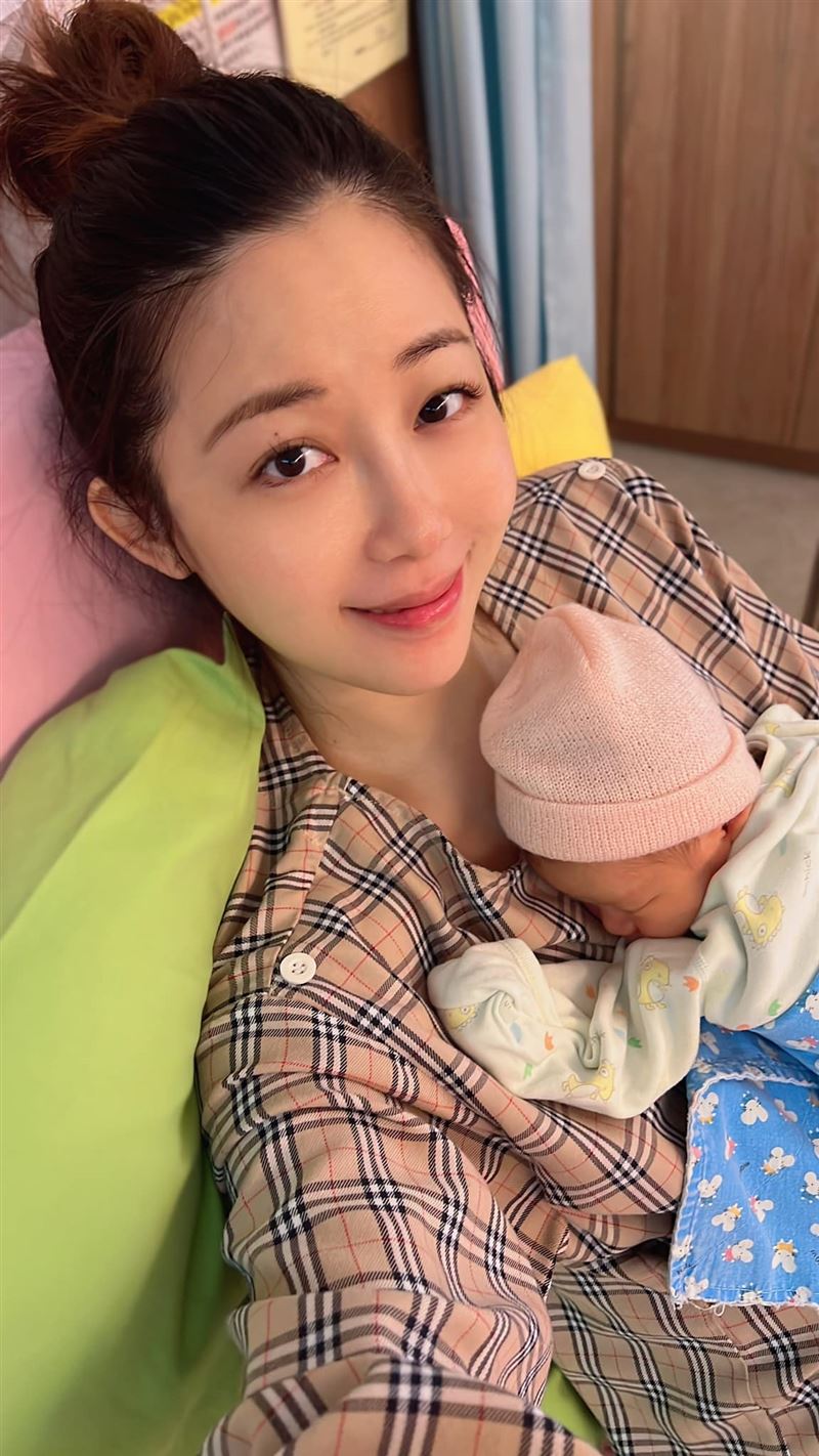 恭喜催生72小時產子!「聲樂界林志玲」求子2年生了 像卡車、飛機碾過