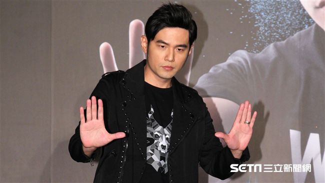 當年紅遍年輕人的周杰倫「退流行了嗎」？00後妹子曝：老人才聽