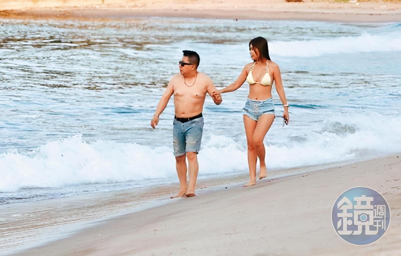 找到第二春？董至成離婚3年甩油膩　沙灘牽手「網紅辣妹」是她