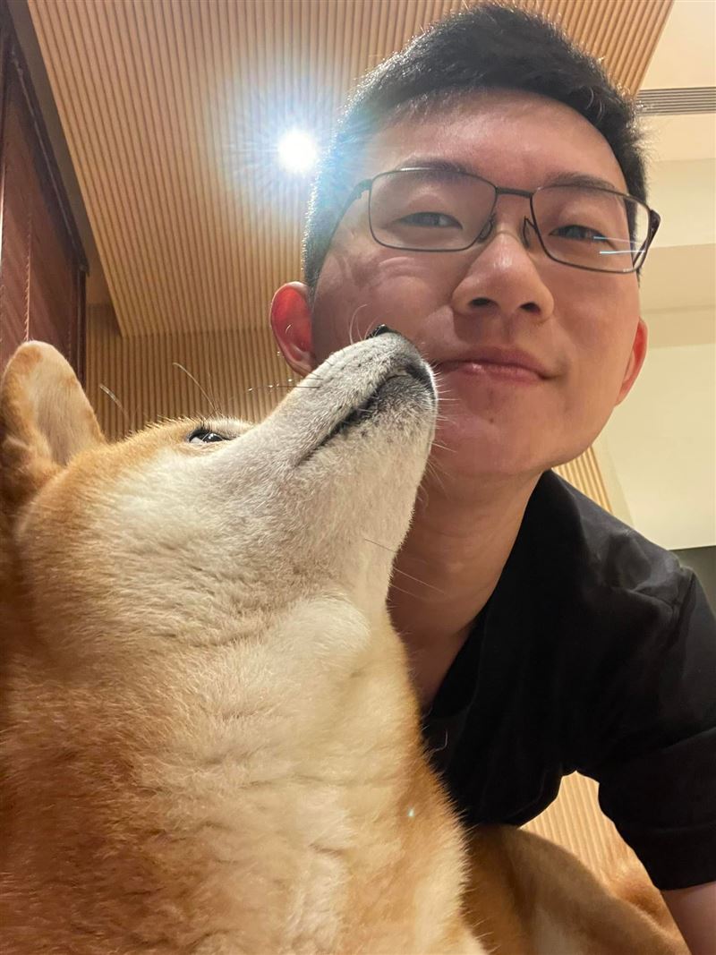 視網膜吃飯「沒拍擺盤」引質疑！他霸氣曝1習慣　網笑歪：為什麼恐嚇人