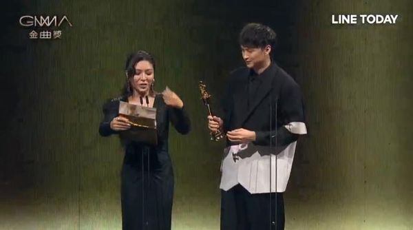 比頒錯獎還誇張！「最尷尬頒獎典禮」是這場　網驚喊：史上第一