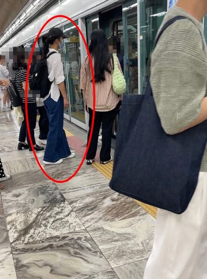 湯唯韓國搭地鐵「打扮超接地氣」！真愛粉一秒認出：姐姐快回來