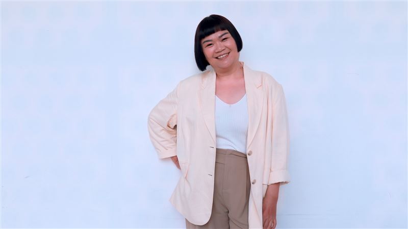 金曲歌后客串本土劇！入戲飆罵羅巧倫是小三「現在才知道你是多餘的喔」