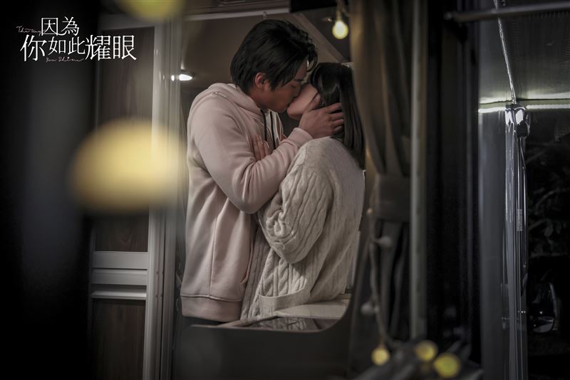 郭雪芙熱戀他小三攪局！豆花妹介入耍狠飆罵：這男生沒眼光、沒智慧