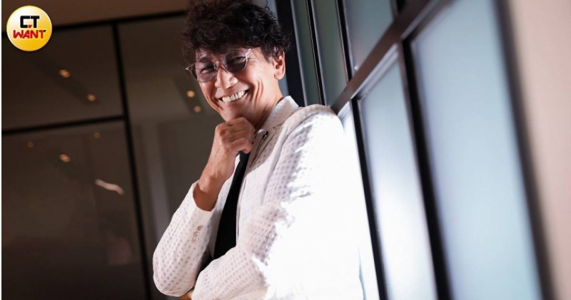 「保持飢餓狀態」加藤鷹坦言5年沒性愛　點名1職業最好色