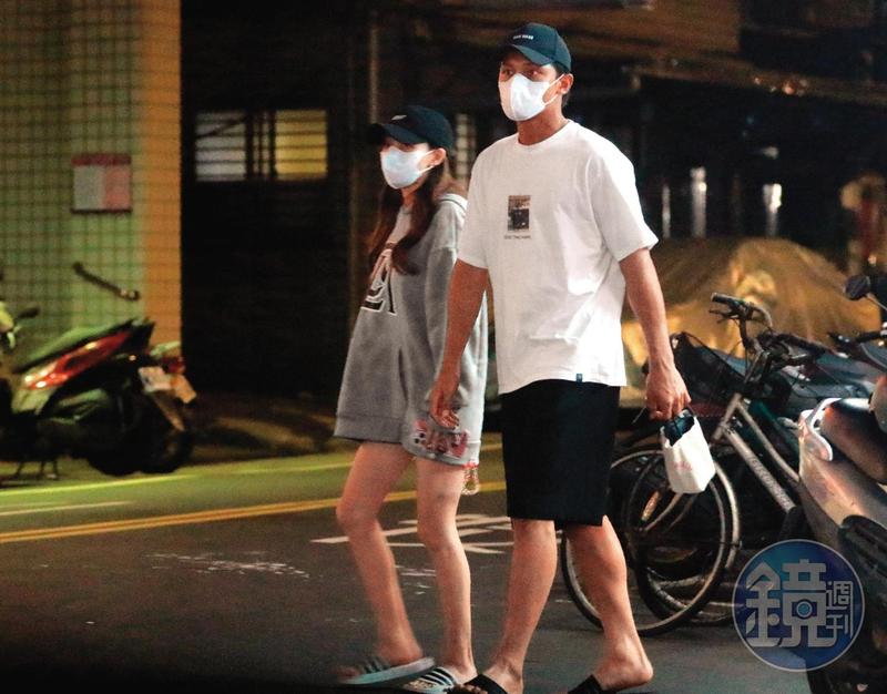 大談姐弟戀！林襄頂「素顏黑眼圈」私約棒球男　牽手回香閨被直擊