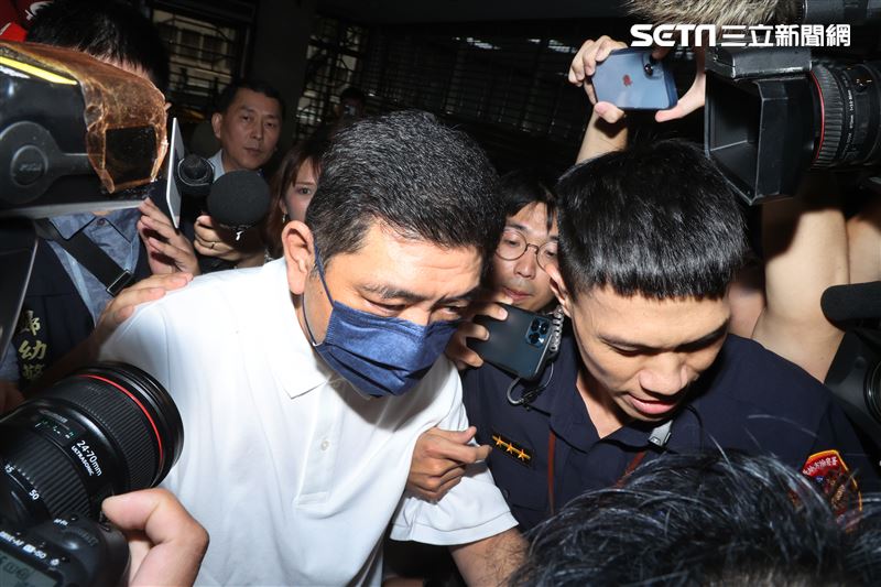 獨家/NONO爆性騷50萬交保!經紀人鬆口了 3字洩他真實心聲