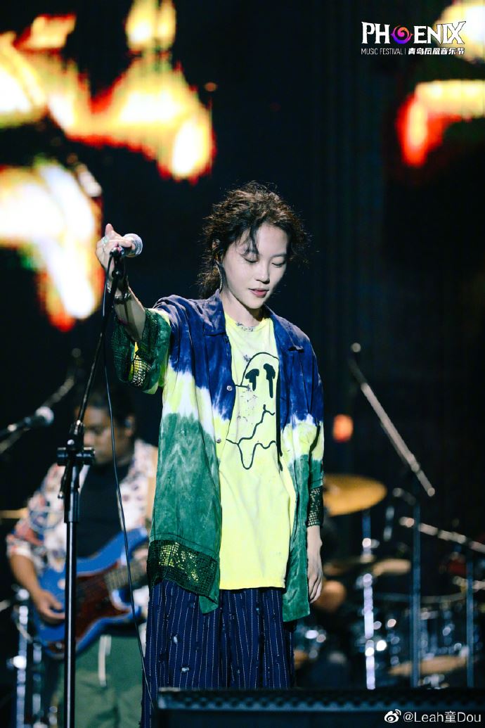 王菲愛女竇靖童驚傳國外結婚!「對象曝光」網一面倒祝福