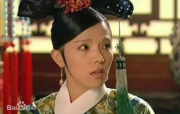 她34歲才憑藉《甄嬛傳》大紅！卻因「無法承受此打擊」含淚隱退娛樂圈