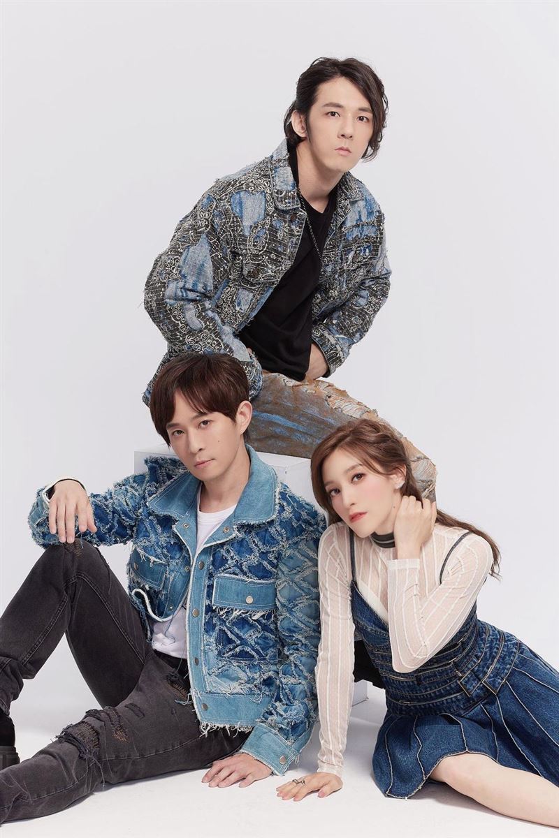 成團18年驚傳解散！南拳媽媽回來了　「全新動向」曝光少了一成員