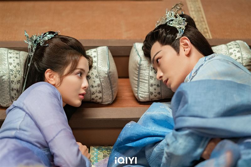 男星床戲貼超近！中國女團女主驚喊：差點忘記呼吸　超甜激戰畫面曝光