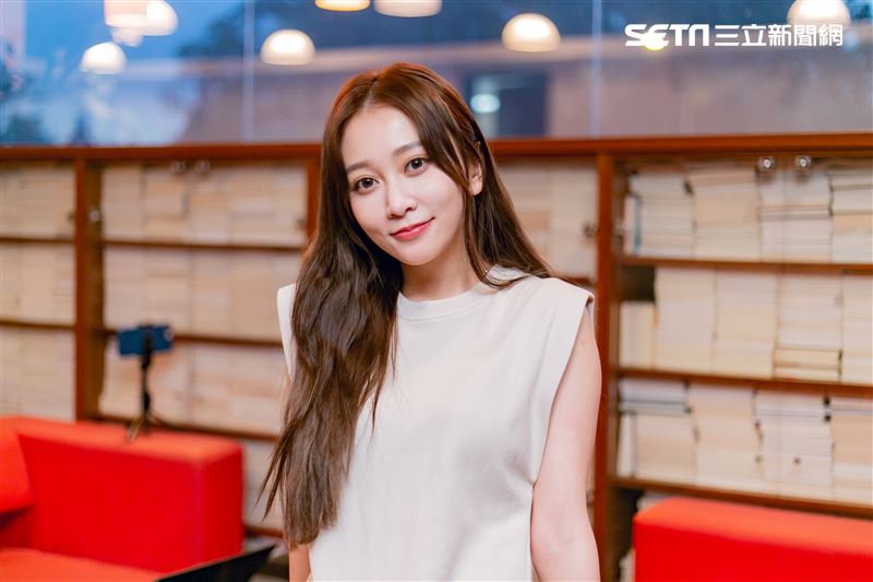 女星扁桃腺「腫如青蛙」反覆發炎　切除留後遺症！最新病況曝光