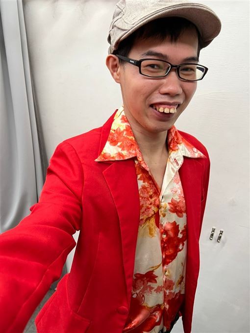 鄧佳華出大事!「偷拍女生裙底」被抓爆染惡疾 T妹公布監視器畫面