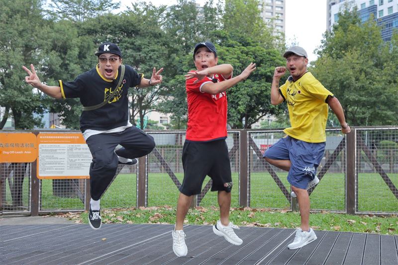 遭憲哥爆10/10辦婚宴！KID鬆吐「婚禮細節」認了：會留位置給小鬼