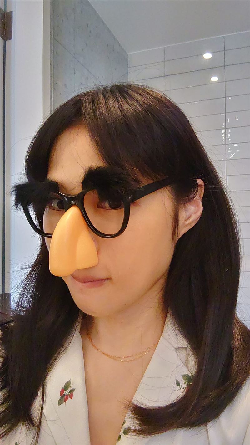 褲子背後1設計超難穿！網歪樓笑歪：可判斷有沒有男朋友