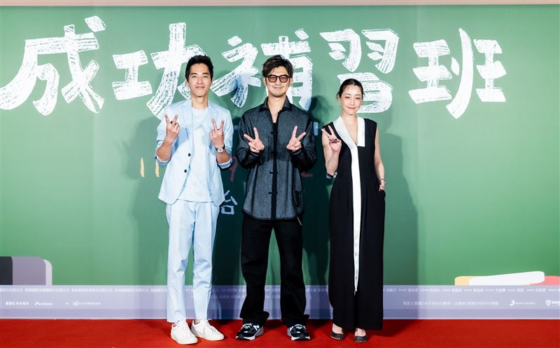 藍正龍依舊愛著周幼婷！復合大作戰：永不說不《成功》無限可能