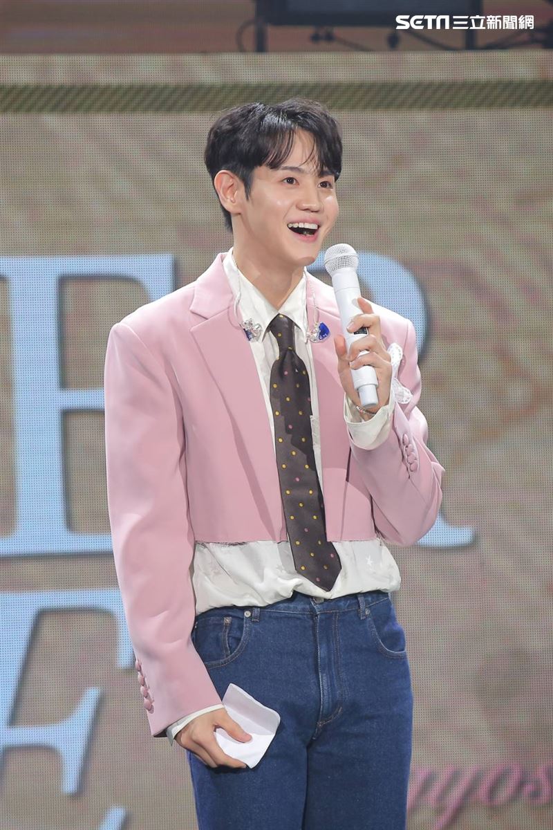 梁耀燮淚灑舞台！抵不住Light熱情    哽咽告白粉絲：我愛你