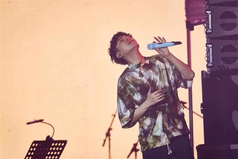 吳青峰演出失聲！突發千字文認生病中：抱歉讓大家擔心難過